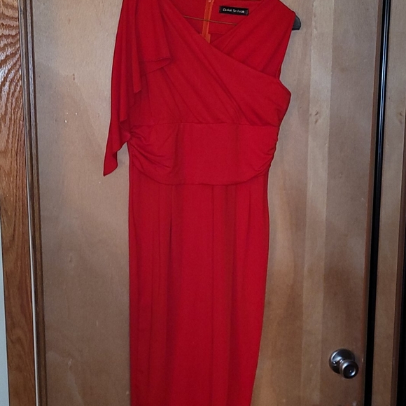 Dress - Picture 2 of 2